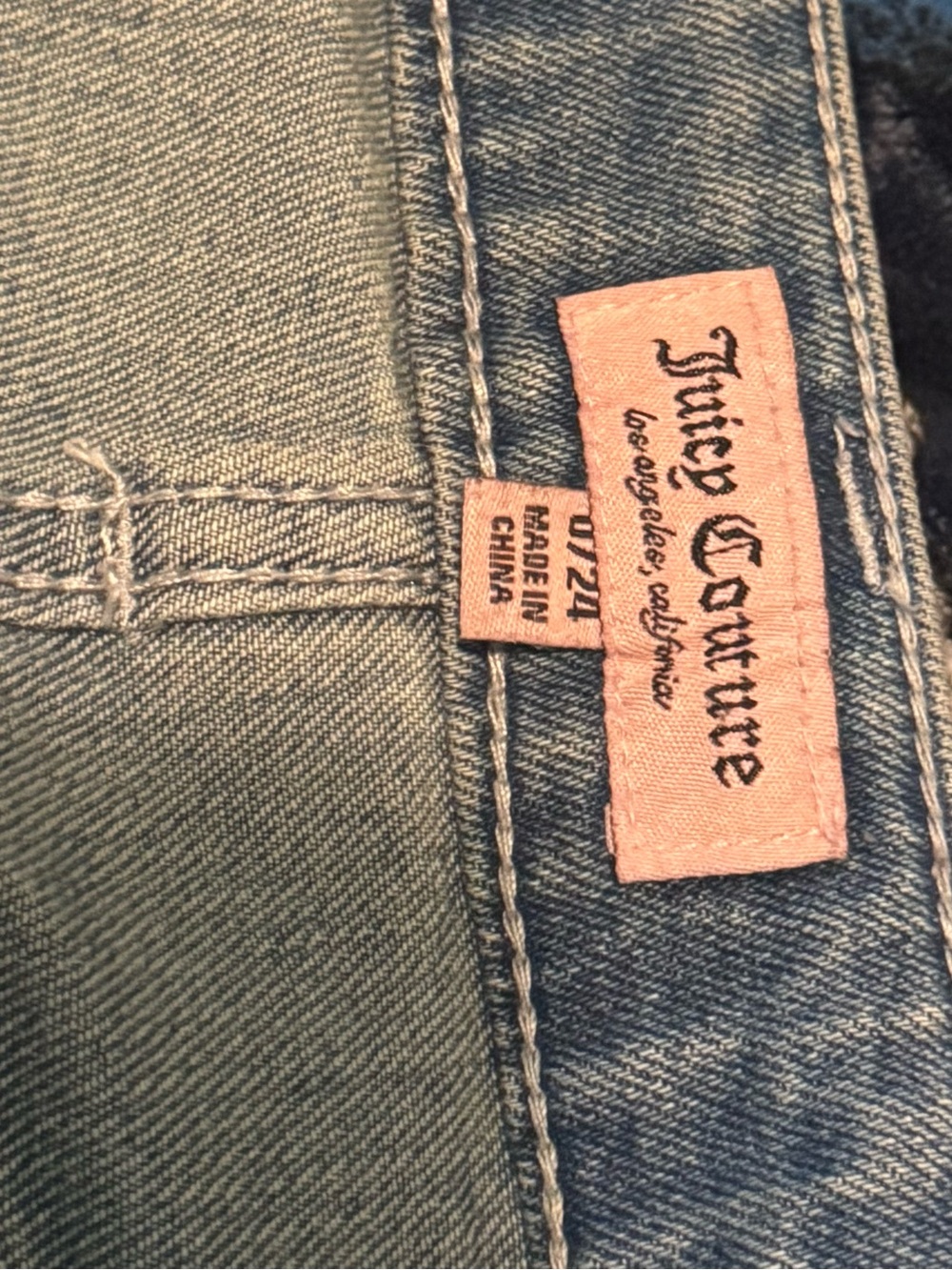Juicy Couture Light Blue Skinny Jeans with Pink Label